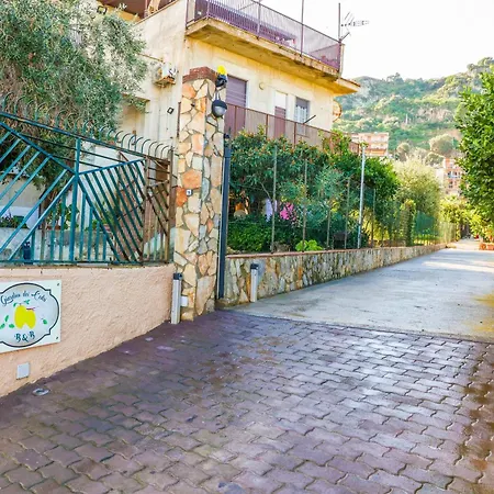 Bed & Breakfast Giardino Dei Cedri *