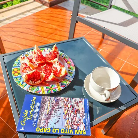 Giardino Dei Cedri Bed & Breakfast *