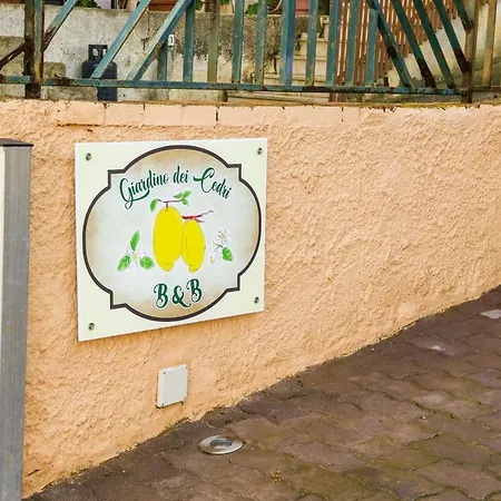 Giardino Dei Cedri Bed & Breakfast *