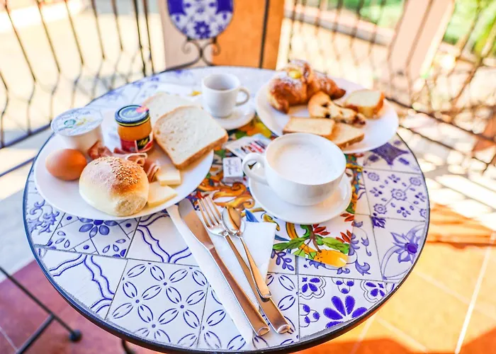 Alojamento de Acomodação e Pequeno-almoço Giardino Dei Cedri 4*